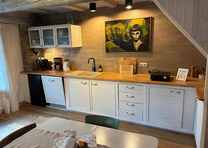 Stodola Jankovna * Skuhrov (Jablonec nad Nisou)